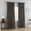 Dette produkt hedder Mathilde, fremstillet af Polyester materiale med en smuk Taupe farve - SE Mattor