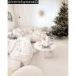 Dette produkt hedder Molly, fremstillet af 80% Uld & 20% Bomuld  materiale med en smuk Offwhite farve - SE Mattor