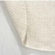 Dette produkt hedder Molly, fremstillet af 80% Uld & 20% Bomuld  materiale med en smuk Offwhite farve - SE Mattor