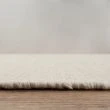 Dette produkt hedder Norrsken, fremstillet af 60 % Uld & 40% Bomuld  materiale med en smuk Hvid farve - SE Mattor