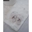 Dette produkt hedder Rabbit Eco, fremstillet af Polyester materiale med en smuk Hvid farve - SE Mattor