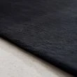 Dette produkt hedder Rabbit Eco, fremstillet af Polyester materiale med en smuk Sort farve - SE Mattor