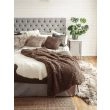 Dette produkt hedder Cat, fremstillet af Polyester materiale med en smuk Offwhite farve - SE Mattor