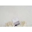 Dette produkt hedder Rabbit Lux, fremstillet af Polyester materiale med en smuk Offwhite farve - SE Mattor
