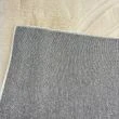Dette produkt hedder Rabbit Zen, fremstillet af Polyester materiale med en smuk Lys Beige farve - SE Mattor