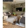 Dette produkt hedder Rabbit Stripe, fremstillet af Polyester materiale med en smuk Offwhite farve - SE Mattor