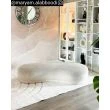 Dette produkt hedder Rabbit Zen, fremstillet af Polyester materiale med en smuk Offwhite farve - SE Mattor