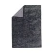 Dette produkt hedder Ludvig, fremstillet af Polyester materiale med en smuk Antracit farve - SE Mattor