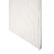 Dette produkt hedder Luana, fremstillet af Polyester materiale med en smuk Offwhite farve - SE Mattor