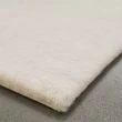 Dette produkt hedder Rabbit Eco, fremstillet af Polyester materiale med en smuk Offwhite farve - SE Mattor