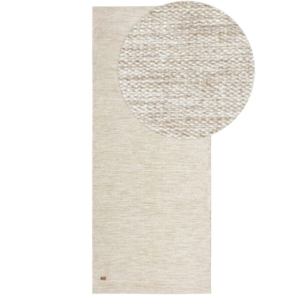 Dette produkt hedder Lunda, fremstillet af 80% Uld & 20% Bomuld  materiale med en smuk Beige farve - SE Mattor