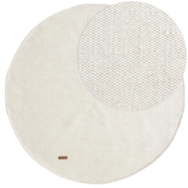 Dette produkt hedder Lunda, fremstillet af 80% Uld & 20% Bomuld  materiale med en smuk Offwhite farve - SE Mattor