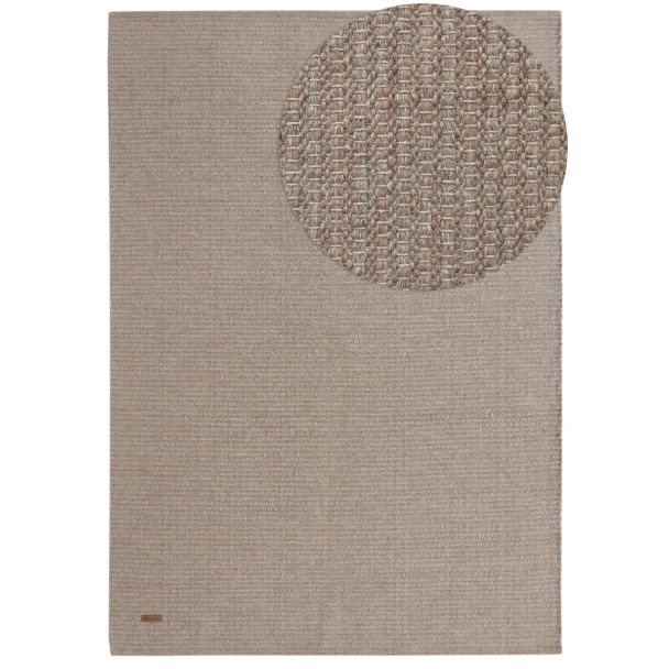 Dette produkt hedder Molly, fremstillet af 80% Uld & 20% Bomuld  materiale med en smuk Gråbeige farve - SE Mattor