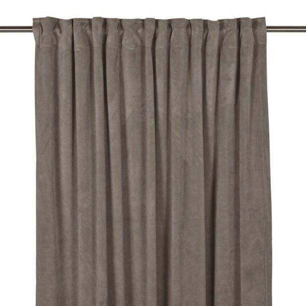 Dette produkt hedder Velvet, fremstillet af Polyester materiale med en smuk Linen farve - SE Mattor