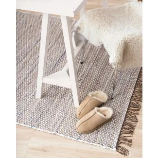 i Beige farve, lavet af Bomuld materiale.