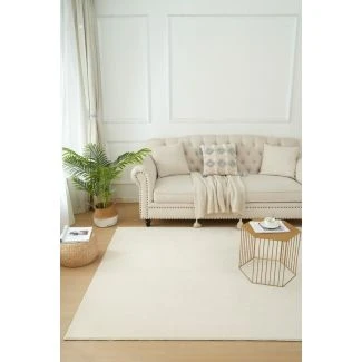 Dette produkt hedder Comfy, fremstillet af Polyester materiale med en smuk Beige farve - SE Mattor