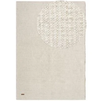 Dette produkt hedder Molly, fremstillet af 80% Uld & 20% Bomuld  materiale med en smuk Offwhite farve - SE Mattor