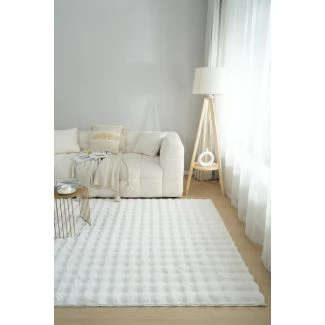 Dette produkt hedder Rabbit Bubble, fremstillet af Polyester materiale med en smuk Offwhite farve - SE Mattor