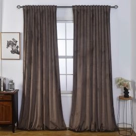 Rumformørkende Velourgardin 2-pak Mathilde Brun