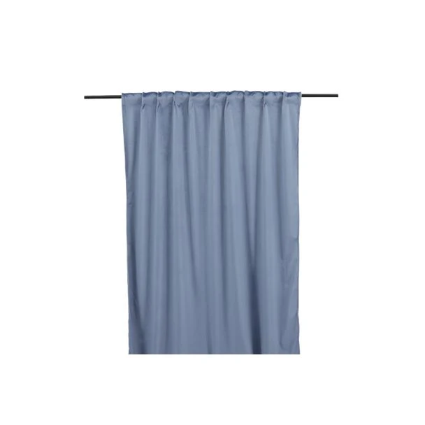 Dette produkt hedder Lavendelvind, fremstillet af Polyester materiale med en smuk Blå farve - SE Mattor