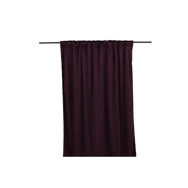 Dette produkt hedder Lavendelvind, fremstillet af Polyester materiale med en smuk Lilla farve - SE Mattor