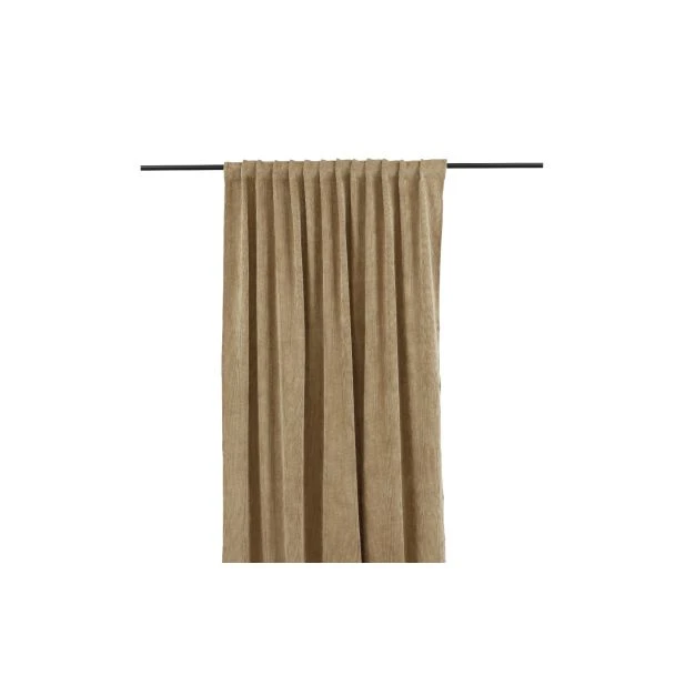 Dette produkt hedder Kristallglans, fremstillet af Polyester materiale med en smuk Sand farve - SE Mattor