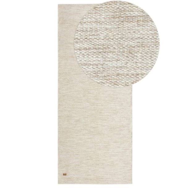Dette produkt hedder Lunda, fremstillet af 80% Uld & 20% Bomuld  materiale med en smuk Beige farve - SE Mattor