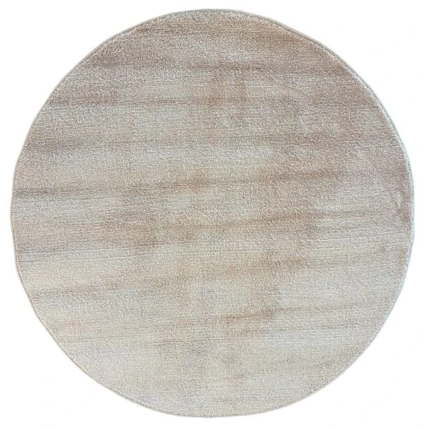 Dette produkt hedder Milli, fremstillet af Polypropylen materiale med en smuk Beige farve - SE Mattor