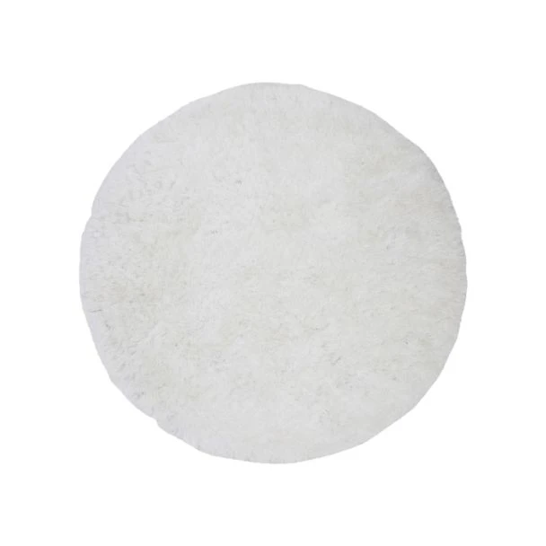 Dette produkt hedder Valby, fremstillet af Polyester materiale med en smuk Hvid farve - SE Mattor